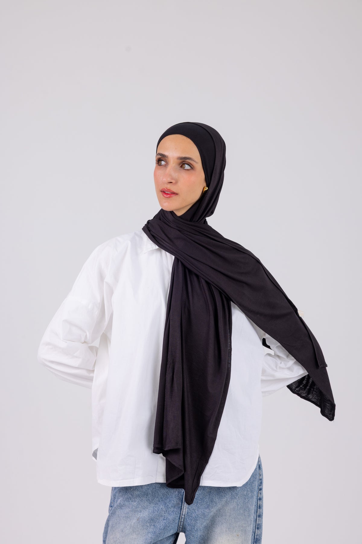 Jet Black – Cotton Jill with bandana