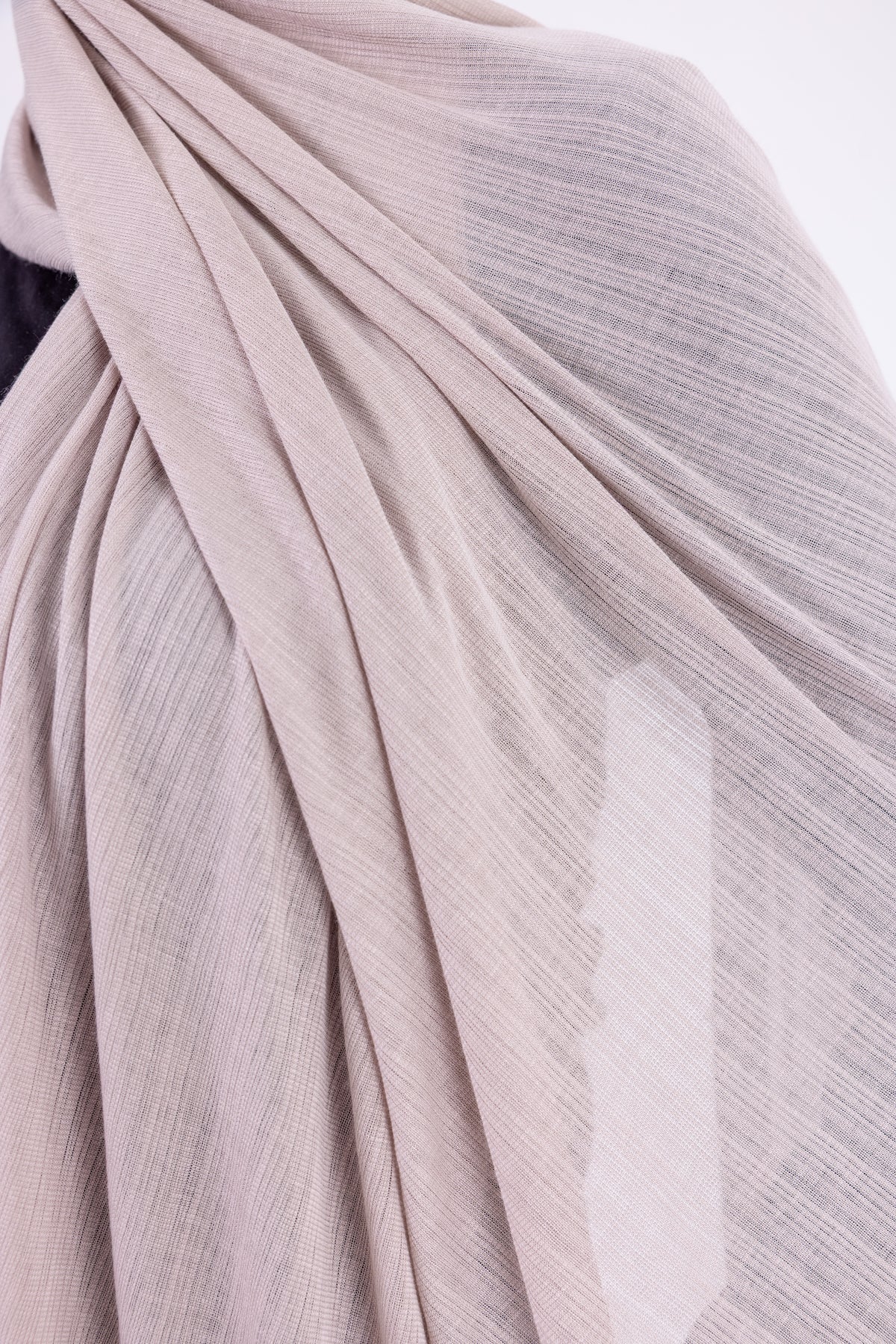 Mushroom Taupe – Kuwaiti with bandana