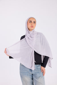 Misty Lilac – Kuwaiti with bandana