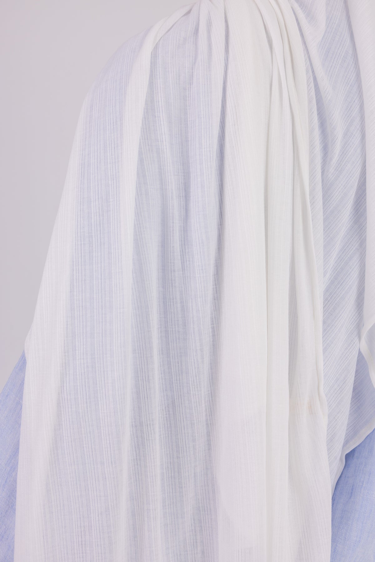 Pure White – Kuwaiti with bandana