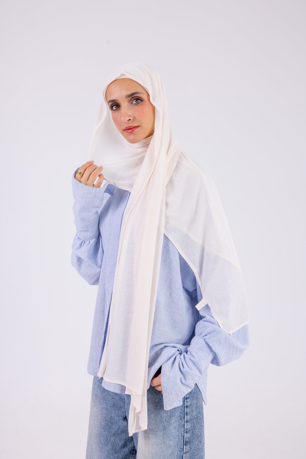 Ivory Pearl – Kuwaiti with bandana