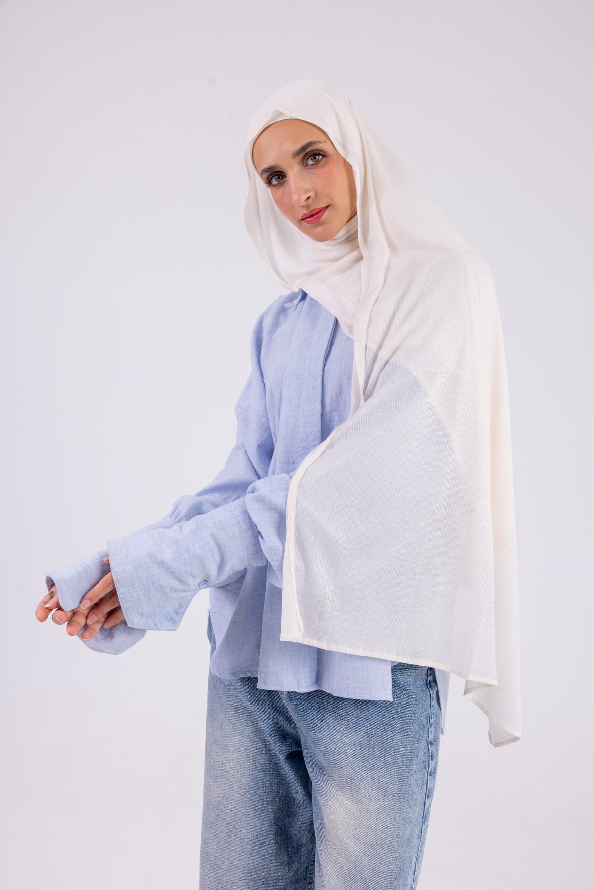 Ivory Pearl – Kuwaiti with bandana