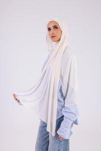 Ivory Pearl – Kuwaiti with bandana