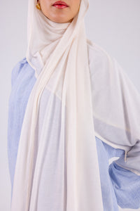 Ivory Pearl – Kuwaiti with bandana