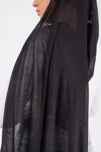 Midnight Black – Kuwaiti with bandana