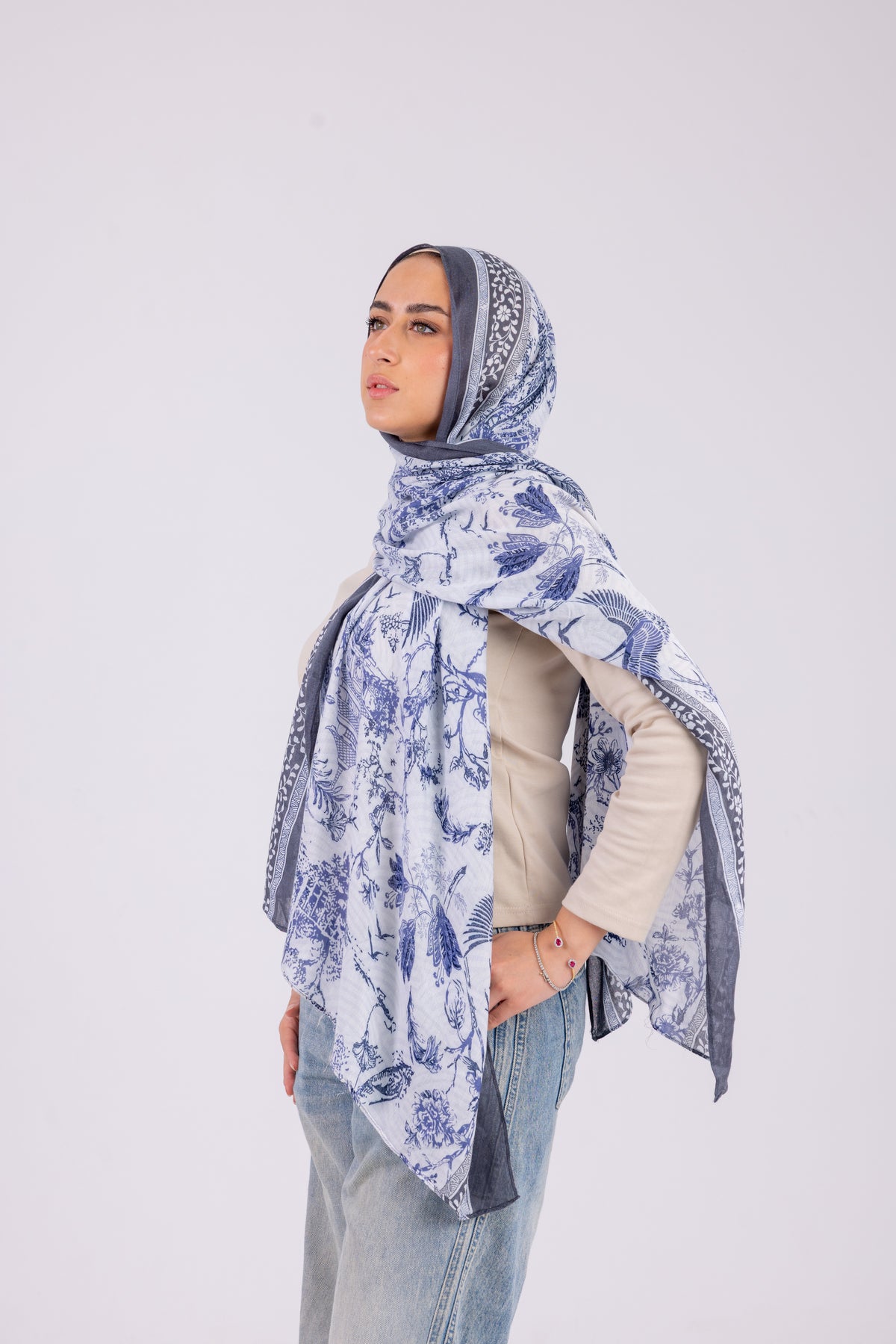 Vintage Meadow - Modal Printed
